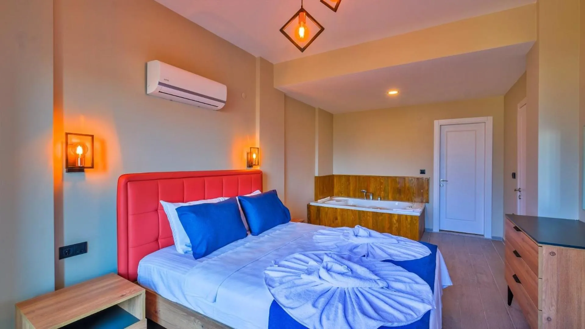 Fethiye 4 Bedroom Villa - 2159