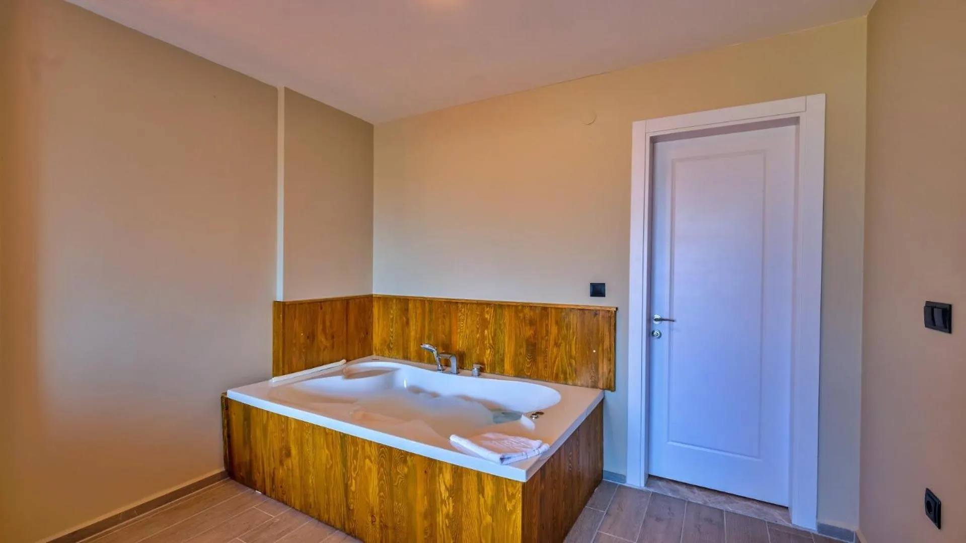 Fethiye 4 Bedroom Villa - 2159