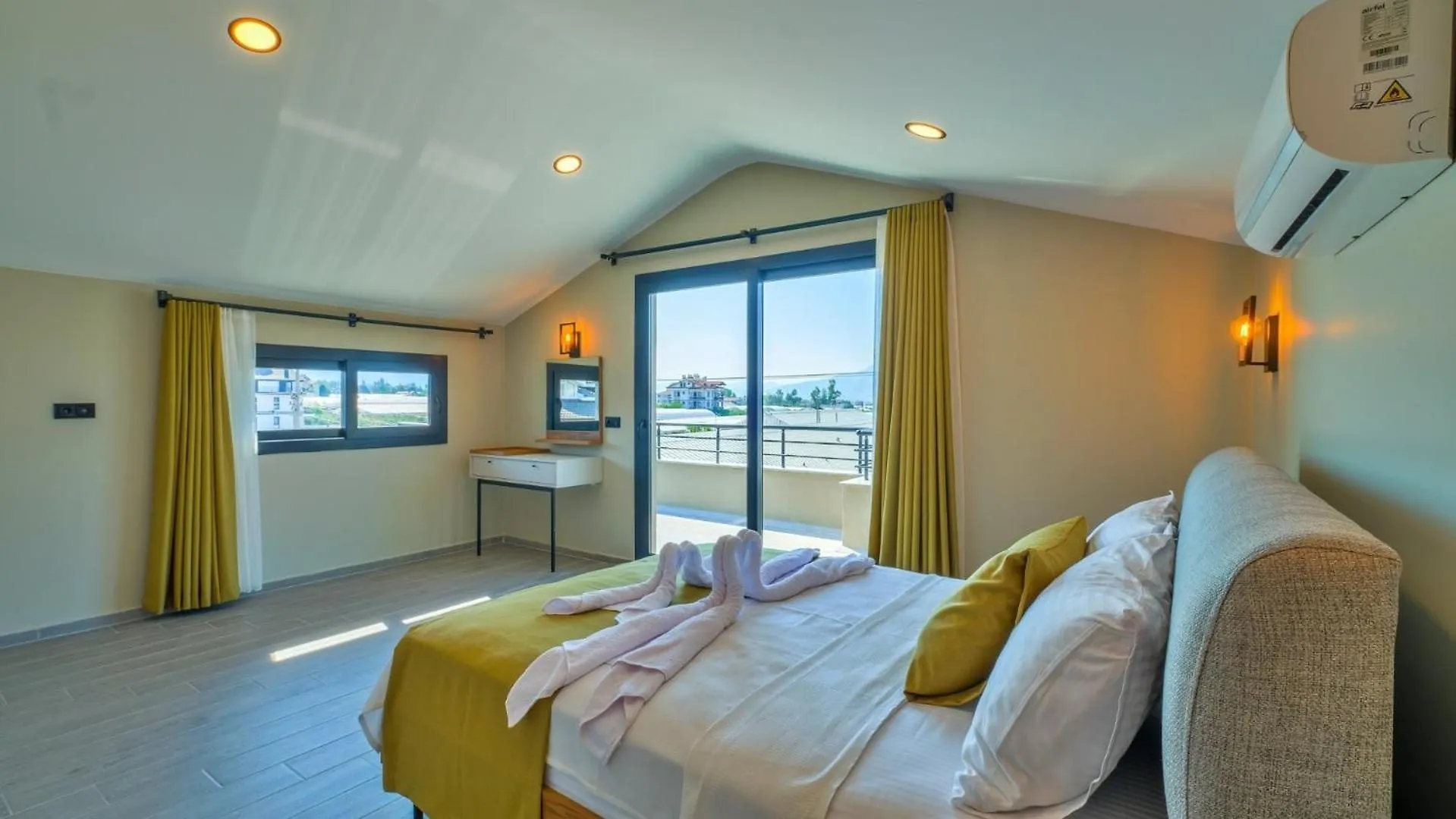 Fethiye 4 Bedroom Villa - 2159