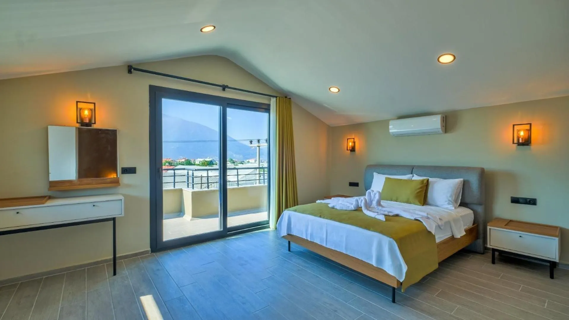 Fethiye 4 Bedroom Villa - 2159