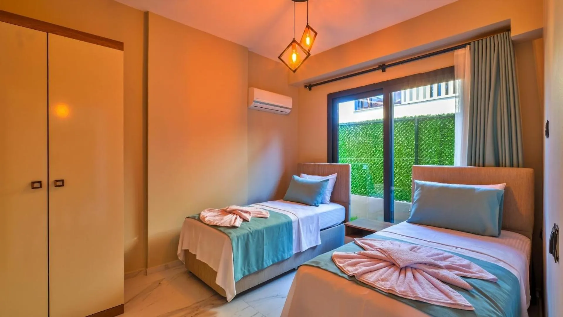 Fethiye 4 Bedroom Villa - 2159